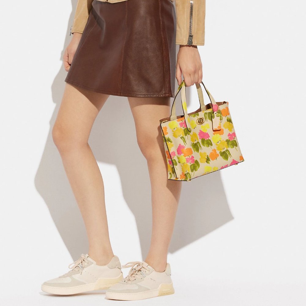 🌸🌿 Coach Willow Tote 24 With Floral Print - Picture 3 of 14